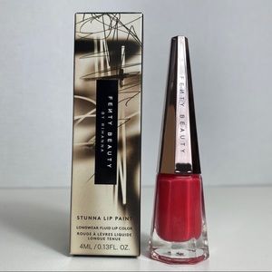 Fenty Beauty Stunna Lip Paint Unattached